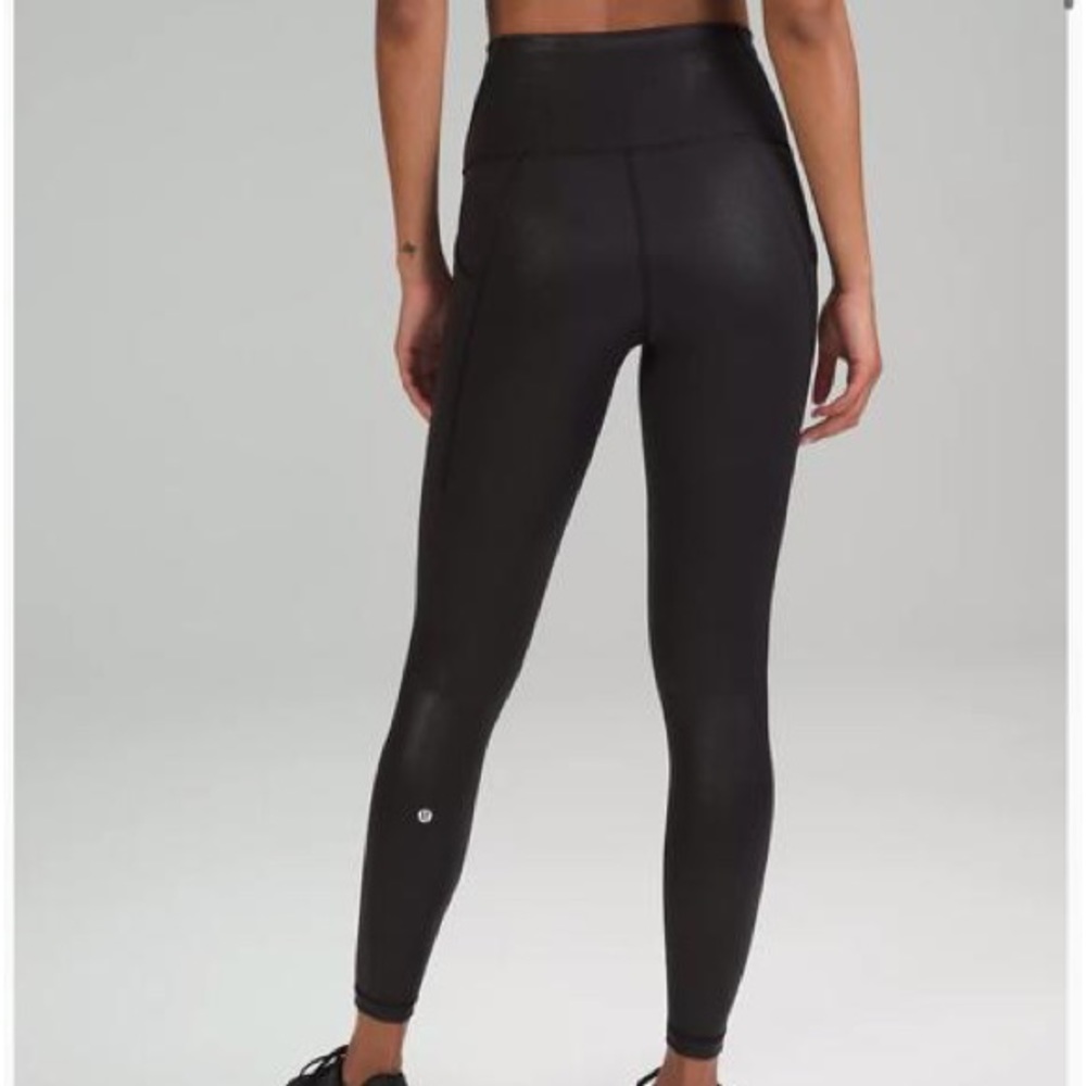 Wunder Train High-Rise Tight with Pockets 25"
Foil - Picture 2 of 7